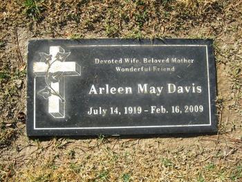Davis,   Arleen May gravesite