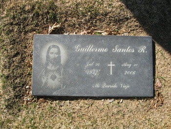 Santos,   Guillermo gravesite