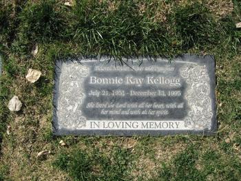 Kellogg,   Bonnie Kay gravesite