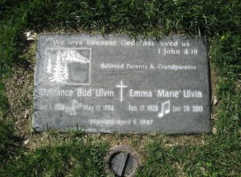 Ulvin,   Emma 'Marie' gravesite