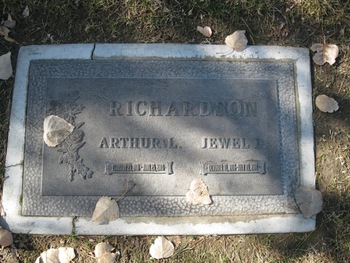 Richardson,   Arthur Lee gravesite