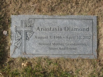 Diamond,   Anastasia gravesite