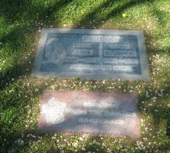 Duhart-Rizzo,   Winifred Winona gravesite