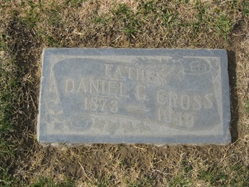 Cross,   Daniel Green gravesite