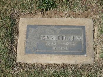 Defrenn,   Norine V gravesite