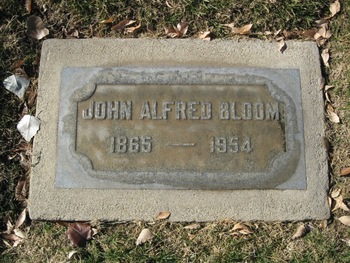 Bloom,   John Alfred ('Johnnie') gravesite