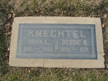 Knechtel,   Oriva Lamont gravesite