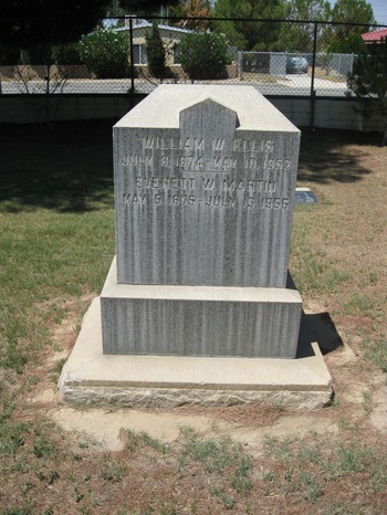 Martin,   Everett Wellfred gravesite