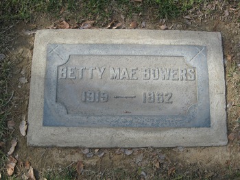 Bowers,   Betty Mae gravesite