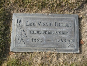 Rhodes,   Lee Virgil gravesite