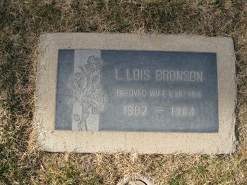Bronson,   Laura Lois gravesite
