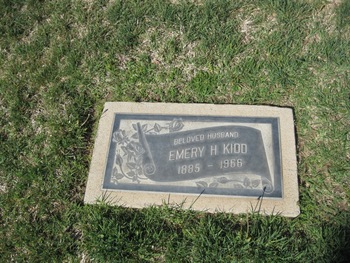 Kidd,   Emery Hovey gravesite