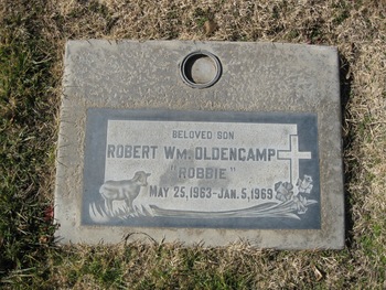 Oldencamp,   Robert William gravesite
