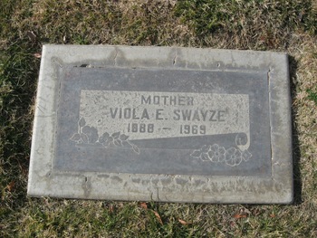 Swayze,   Viola Evans gravesite