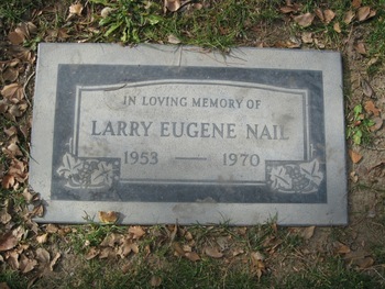 Nail,   Larry Eugene gravesite