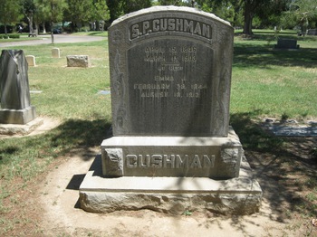Cushman,   Ernest Lynn gravesite