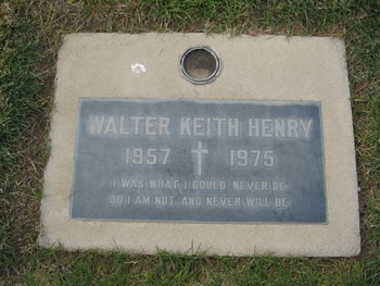 Henry,   Walter Keith gravesite