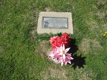 Poindexter,   Marlene gravesite