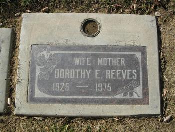 Reeves,   Dorothy E. gravesite