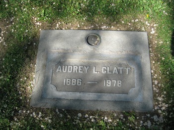 Glatt, Audrey Lenore gravesite