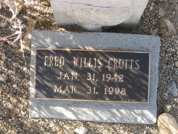 Crotts,   Fred Willis gravesite