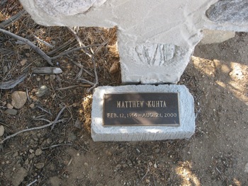 Kuhta,   Matthew gravesite