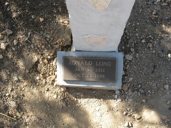 Long,   Ronald gravesite