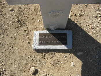 Weir,   Jacquelyn Jean gravesite